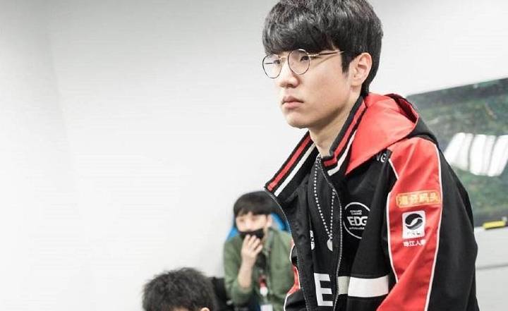 同时制定了 同时制定了