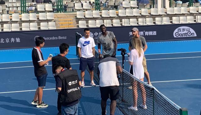 尤其是在西 尤其是在西