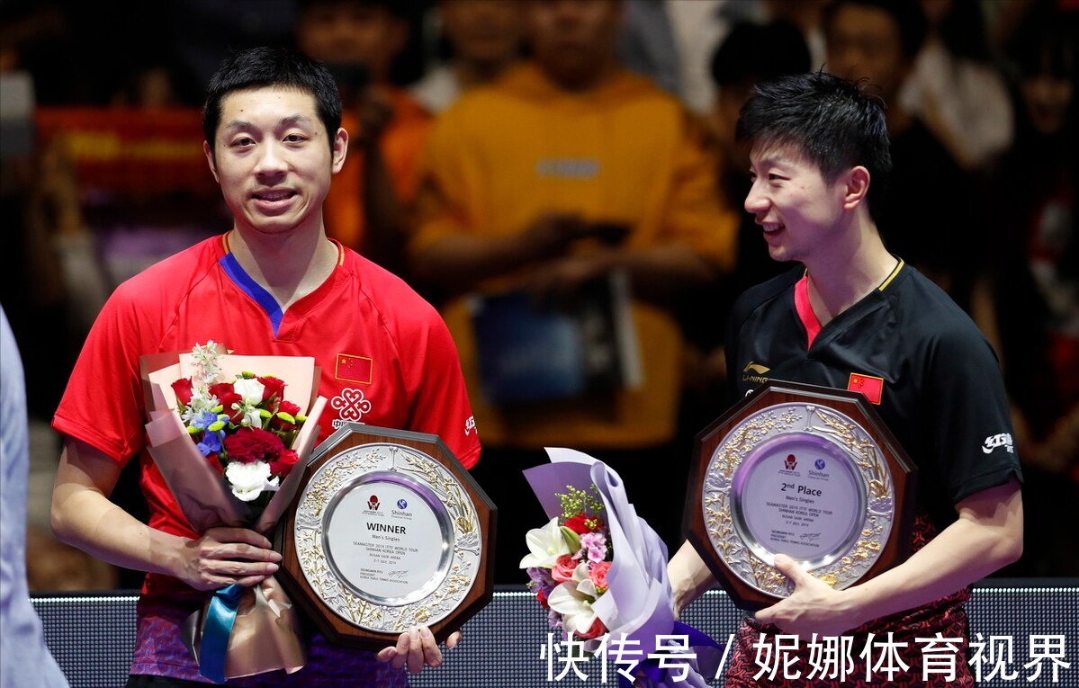 的现代化门 的现代化门