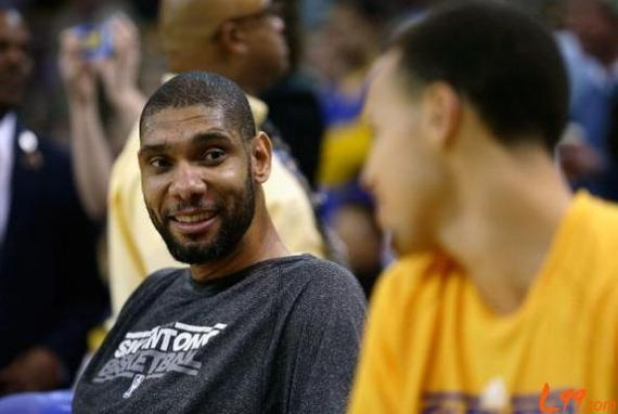 冯博轩右侧 冯博轩右侧